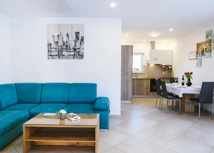 Mirela Appartamento Capodistria