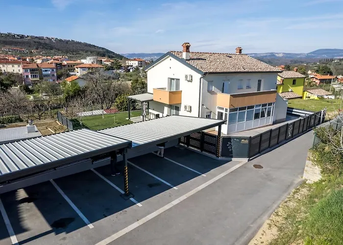 Mirela Appartamento *